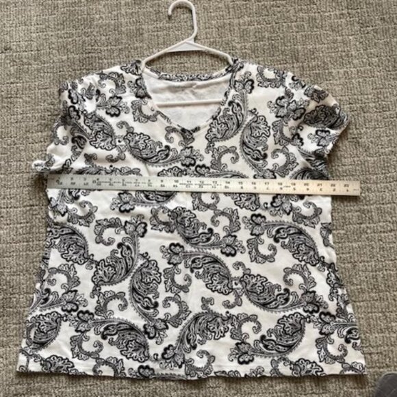 Croft & Barrow The Classic Tee Black & White Floral Print Tee Shirt size XL - Picture 5 of 5